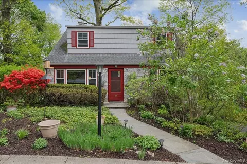14 Kent Ave, Greenburgh, NY 10706
