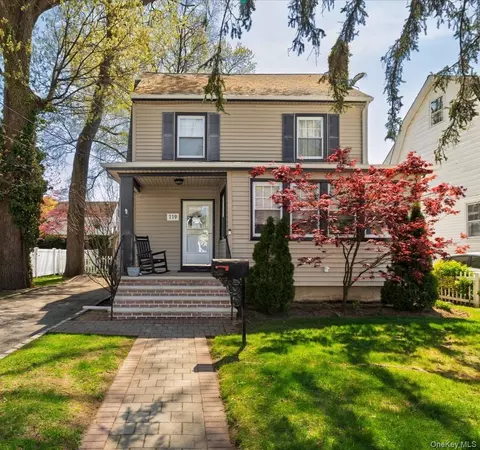 119 Nassau Ave, Malverne, NY 11565