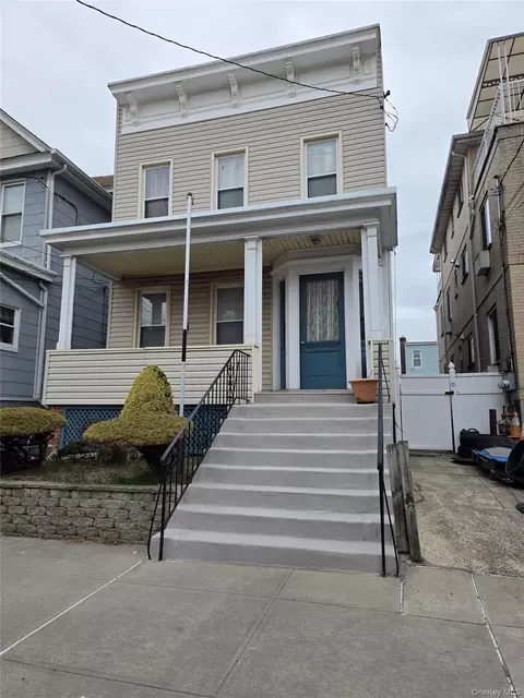 2215 120th St, New York, NY 11356