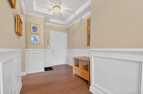 Entry Way - 734 Regency Dr, Fishkill, NY 12524 photo 5 of 5