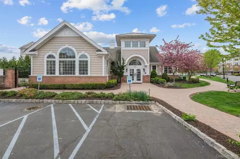 Exterior - 734 Regency Dr, Fishkill, NY 12524 photo 4 of 8