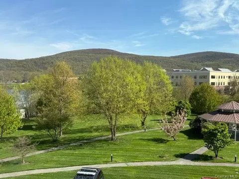 View/Area - 734 Regency Dr, Fishkill, NY 12524 photo 2 of 3