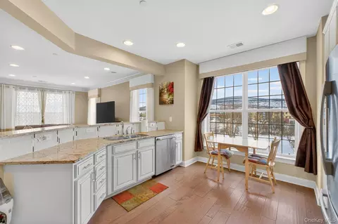 Kitchen - 734 Regency Dr, Fishkill, NY 12524 photo 1 of 4