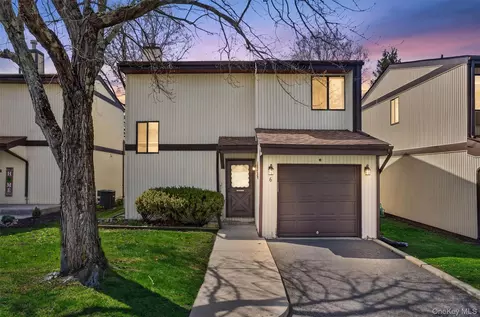 6 Charlotte Mews, Wallkill, NY 10940