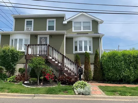 100 Kopf Rd, Bellmore, NY 11710