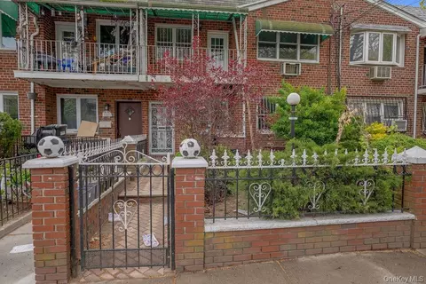 1161 E 56th St, Brooklyn, NY 11234