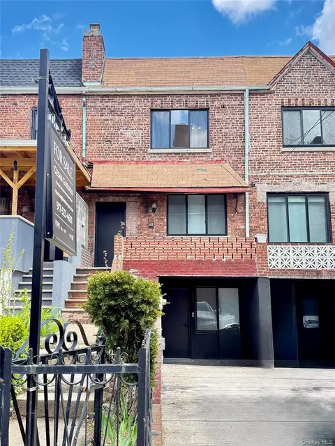 101 Remsen Ave, Brooklyn, NY 11212