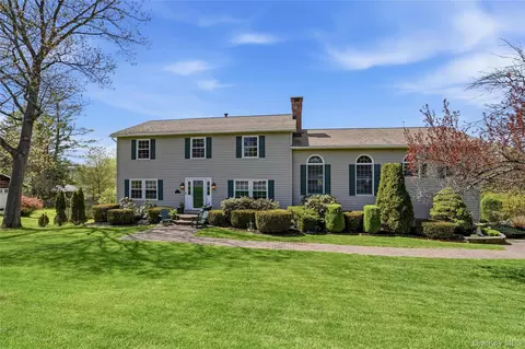 496 Mountain View Ave, Hurley, NY 12443