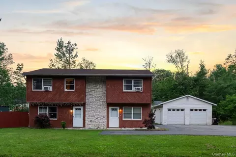 162 Park Ave, Thompson, NY 12701