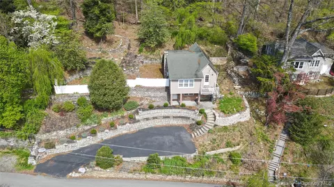22 Harper St, Lake Peekskill, NY 10537