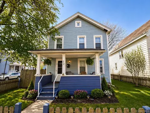 22 Bement Ave, Poughkeepsie, NY 12601