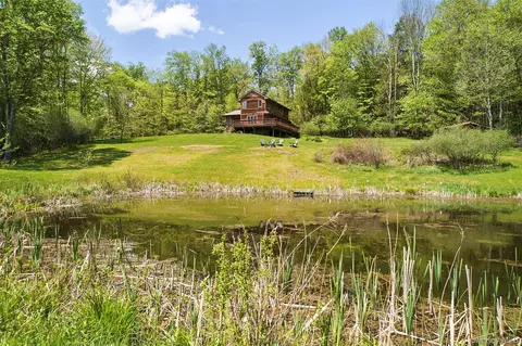 22 J Spielman Rd, Callicoon, NY 12748