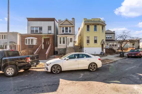 9022 82nd Rd, New York, NY 11385