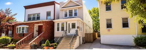 90-22 82nd Rd, New York, NY 11385
