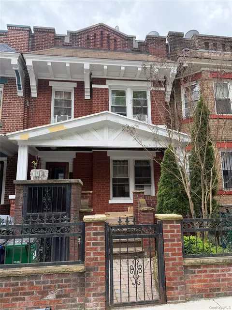 110 Sunnyside Ave, Brooklyn, NY 11207