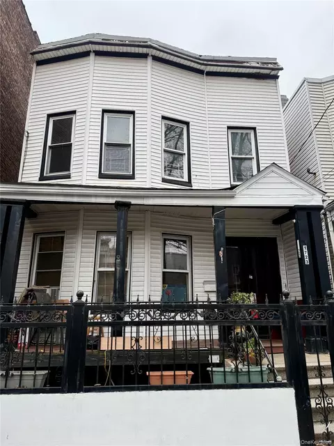 1723 Melville St, New York, NY 10460