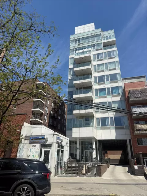 42-05 Parsons Boulevard Apt 2ap5 Blvd #2A+P5, Flushing, NY 11355