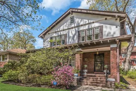 116 82nd Rd, Kew Gardens, NY 11415