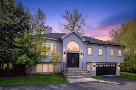 2 Greg Sikorsky Dr, Ramapo, NY 10952