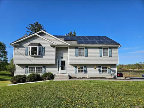 35 Maple Ave, Chester, NY 10918