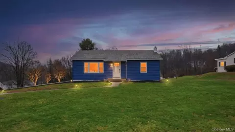 19 Reservoir Ave, Minisink, NY 10988