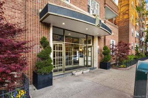 34-41 85th St #1H, New York, NY 11372