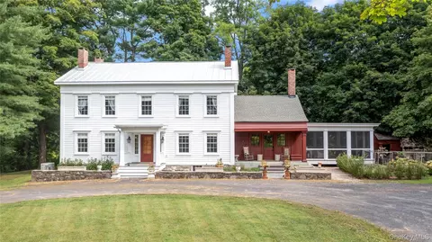 36 Market Ln, Stanford, NY 12514