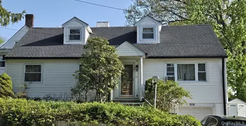 257 Schenck Ave, North Hempstead, NY 11021