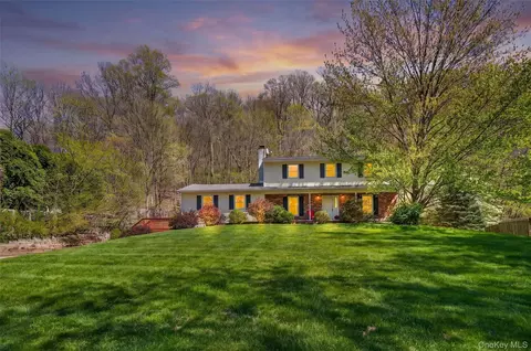33 Farview Rd, East Fishkill, NY 12533