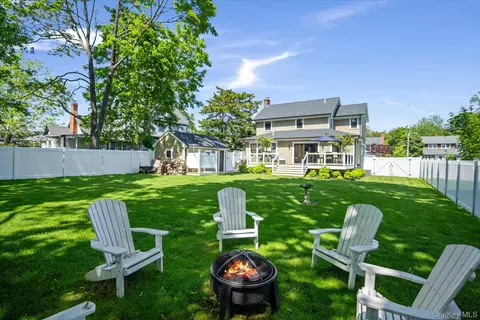 619 Bailey Ave, Greenport, NY 11944