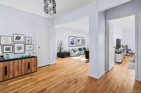 7445 Yellowstone Blvd #6F, Rego Park, NY 11374