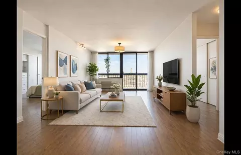 15218 Union Tpke #206G, New York, NY 11367