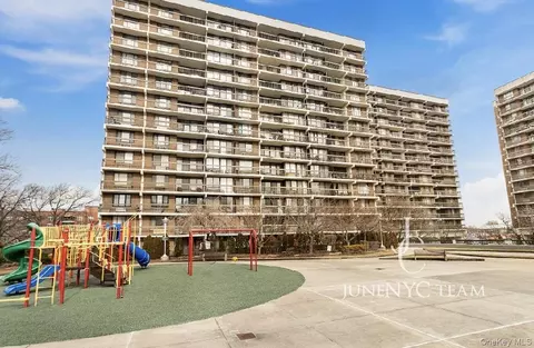 15218 Union Tpke #206G, New York, NY 11367