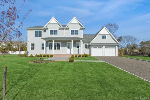 6 Margareta Ct, Westhampton Beach, NY 11978