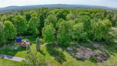 Harley Tucker Hill, Hyde Park, NY 12601