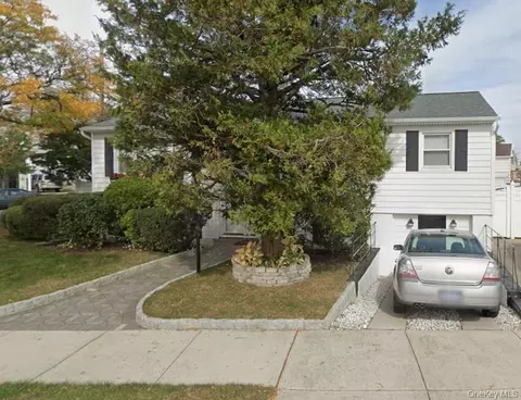 125-07 Adair St, New York, NY 11413