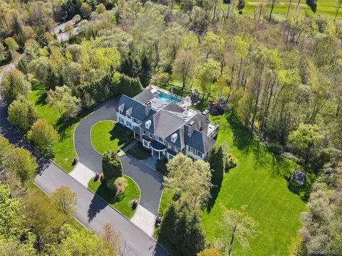 View/Area - 6 Stone Bridge Rd, Purchase, NY 10577 photo 2 of 3