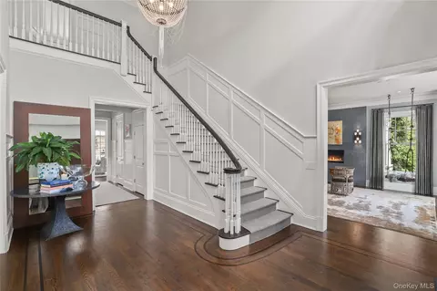 Entry Way - 6 Stone Bridge Rd, Purchase, NY 10577 photo 1 of 2