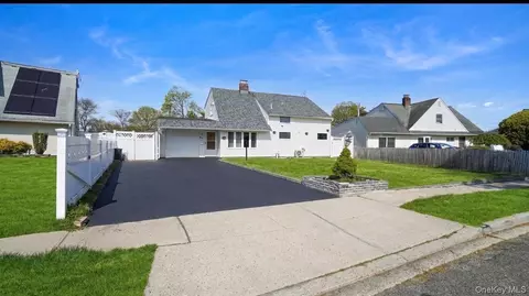 63 Blacksmith Rd, Levittown, NY 11756