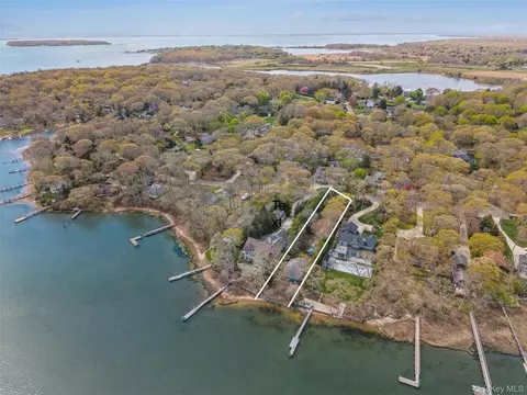 3985 Stillwater Ave, Cutchogue, NY 11935