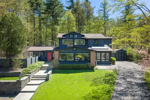 15-17 Broadview Rd, Woodstock, NY 12498