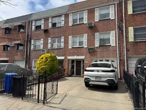 30-40 71st St, New York, NY 11370