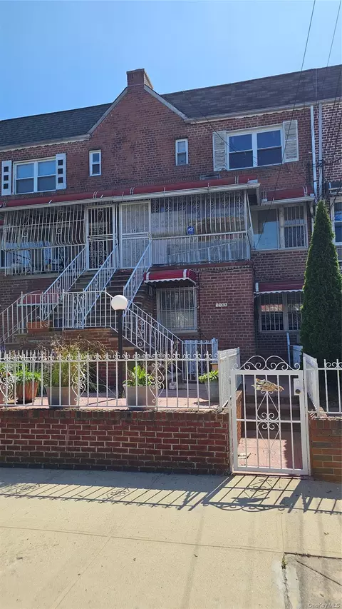 1166 E 103rd St, Brooklyn, NY 11236