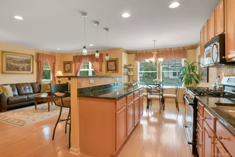 Kitchen - 81 Hillcrest Ln, Peekskill, NY 10566 photo 3 of 4