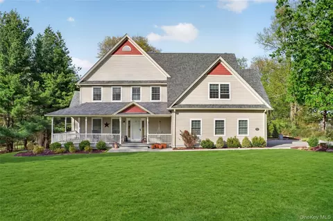 31 Horizon Farms Dr, Warwick, NY 10990
