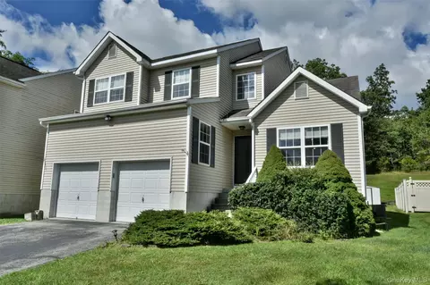 3 Jaques Dr, Washingtonville, NY 10992
