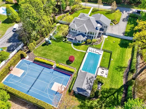 18 East Ln, Ramapo, NY 10977
