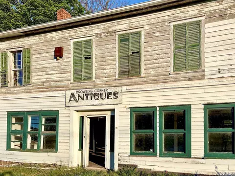 7077 Route 209, Kerhonkson, NY 12446
