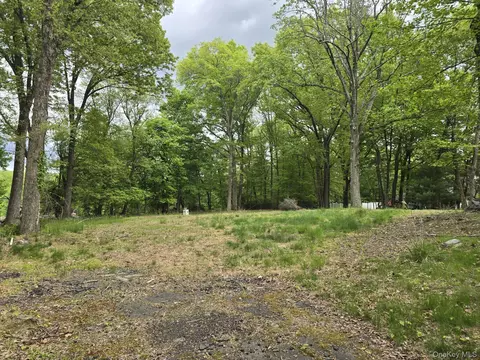 6 Jacqueline Rd, Ramapo, NY 10952