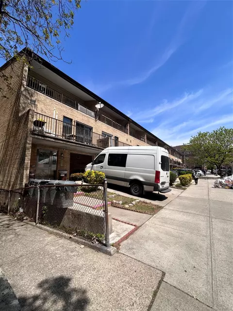 14337 Barclay Ave, Flushing, NY 11355